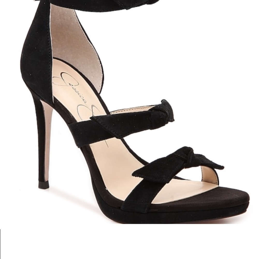 Never worn Jessica Simpson shoe
